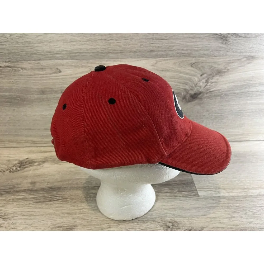 UGA Georgia Bulldogs‎ Dawgs Signatures Brand NCAA Red Strapback Cap College